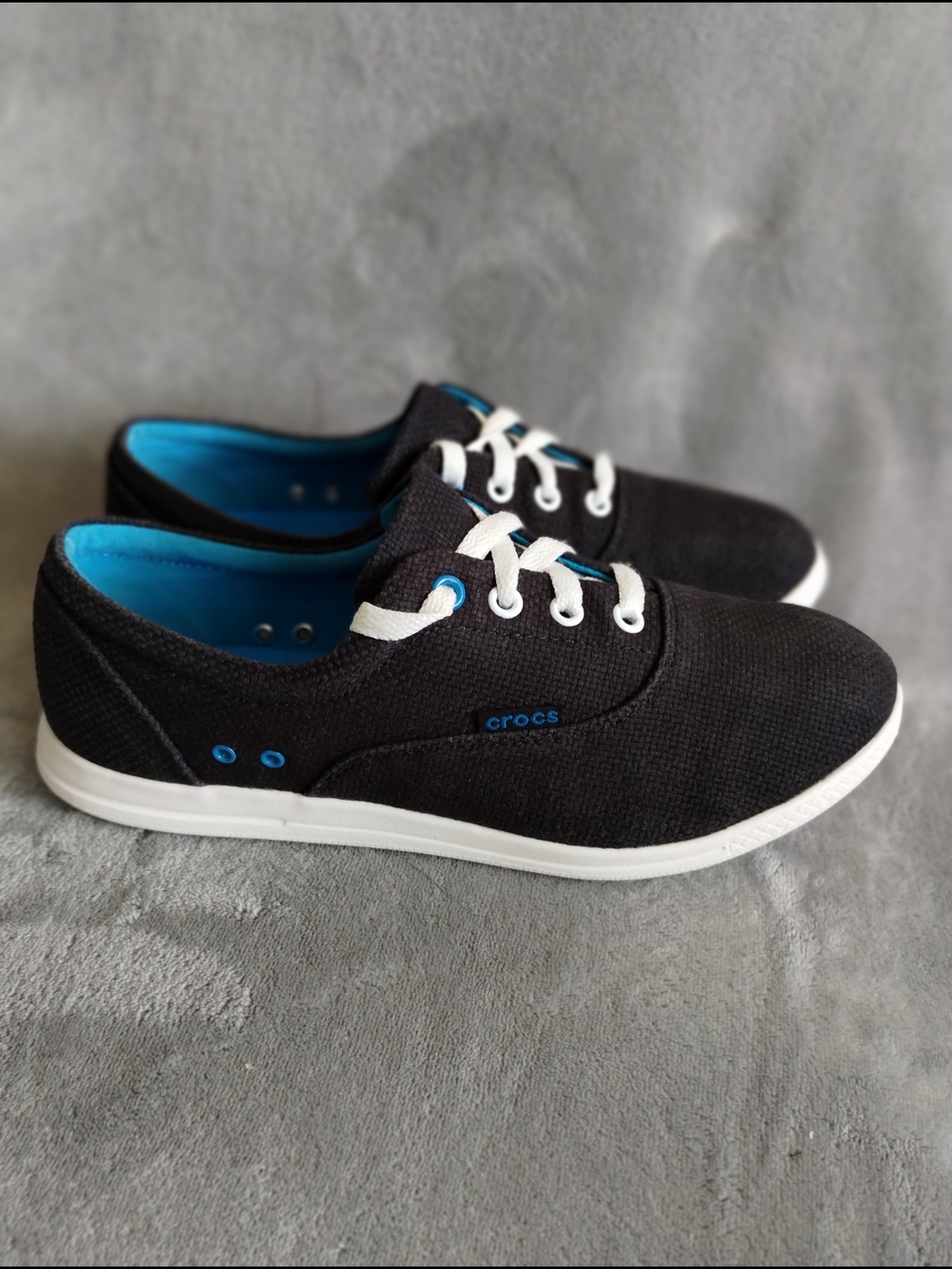 Crocs Canvas Lace-Up Casual Sneakers Black Blue Women’s 9 Comfort Shoes